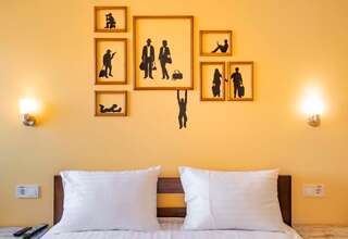 Хостелы Station Hostel Харьков Двухместный номер с 1 кроватью и собственной ванной комнатой вне номера-4